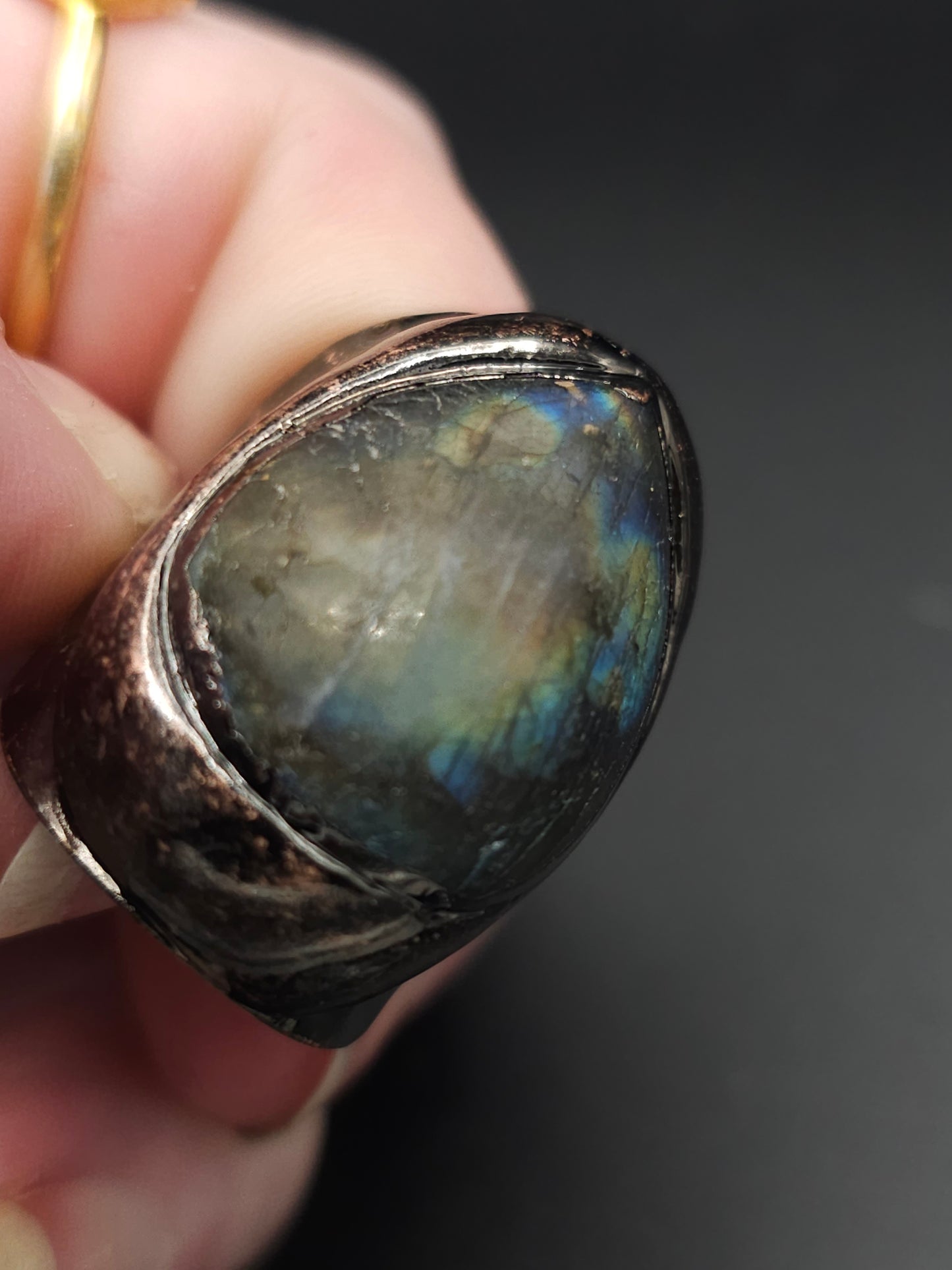 Adjustable Finger Hugging Labradorite Ring