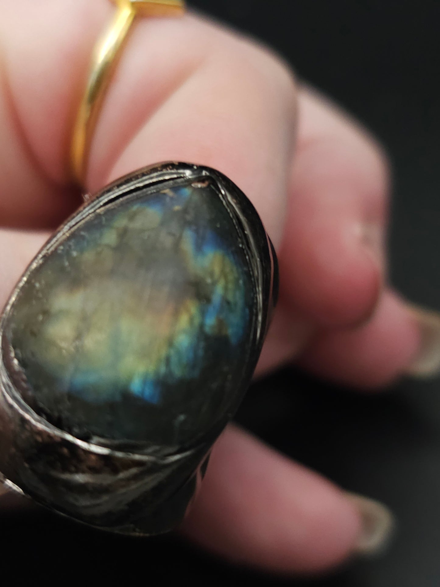 Adjustable Finger Hugging Labradorite Ring