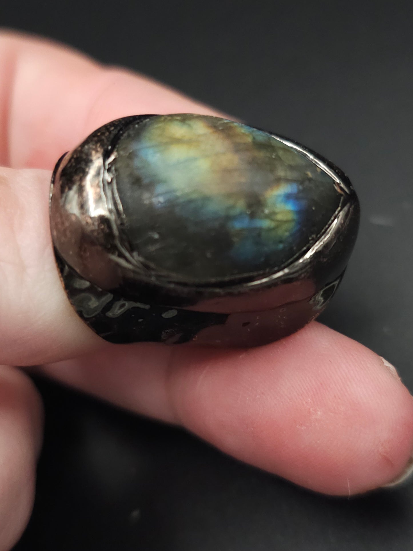 Adjustable Finger Hugging Labradorite Ring