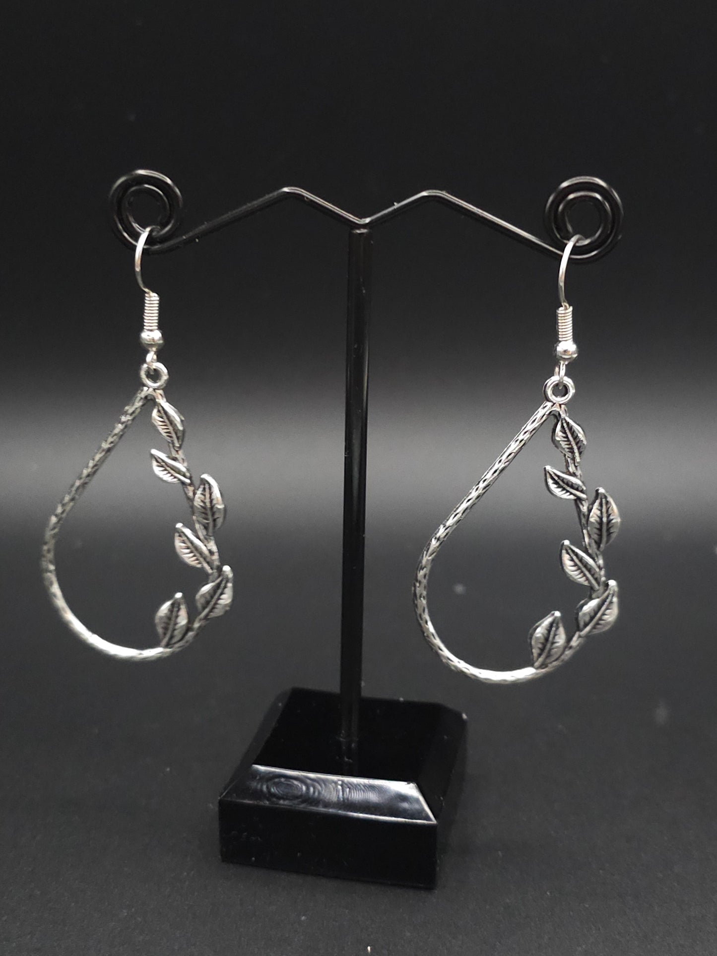 Teardrop Shaped Vine Leaves Earrings