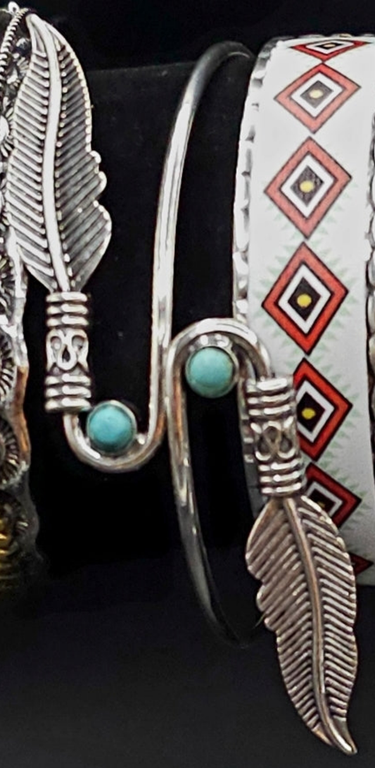 Beautiful Silver Double Feather Bracelet with the Perfect Touch of Turquoise